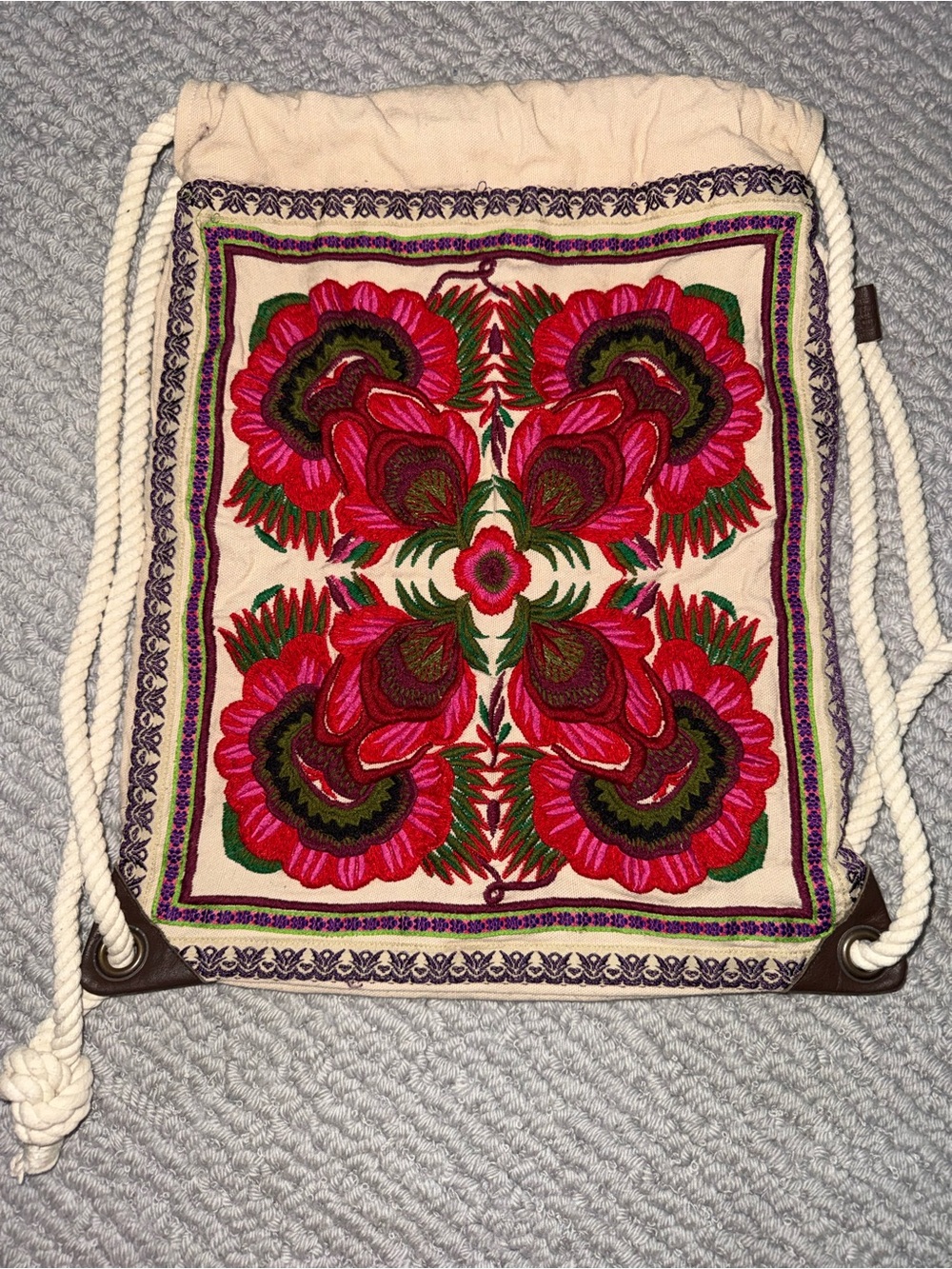 Embroidered Floral Drawstring Backpack AE Pink & Cream